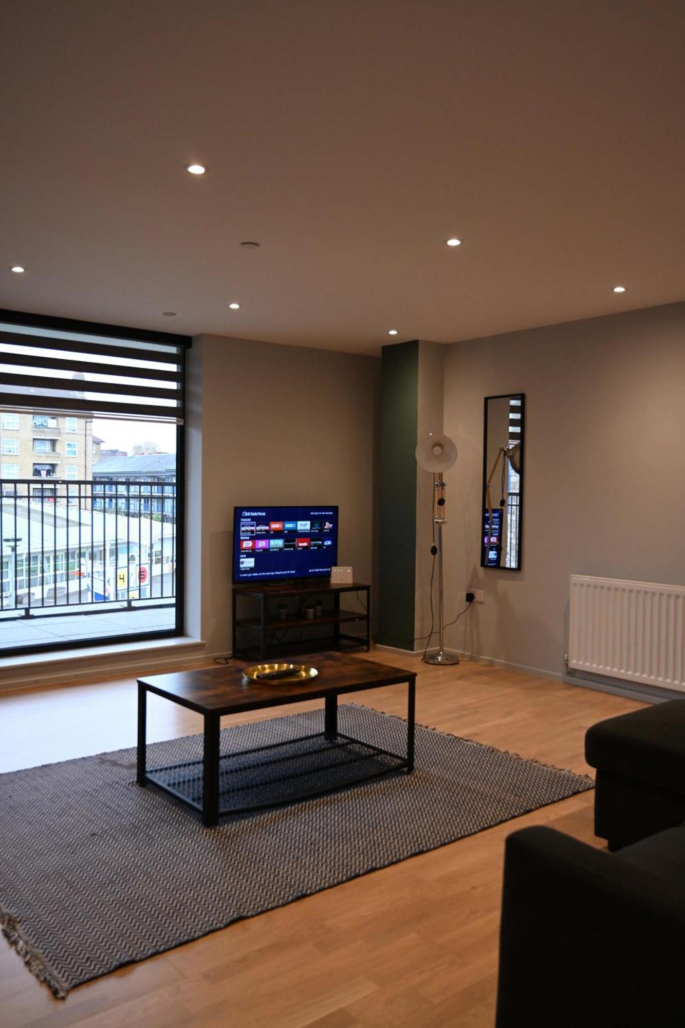 Apartment Elegant 2-bed In The Heart Of *